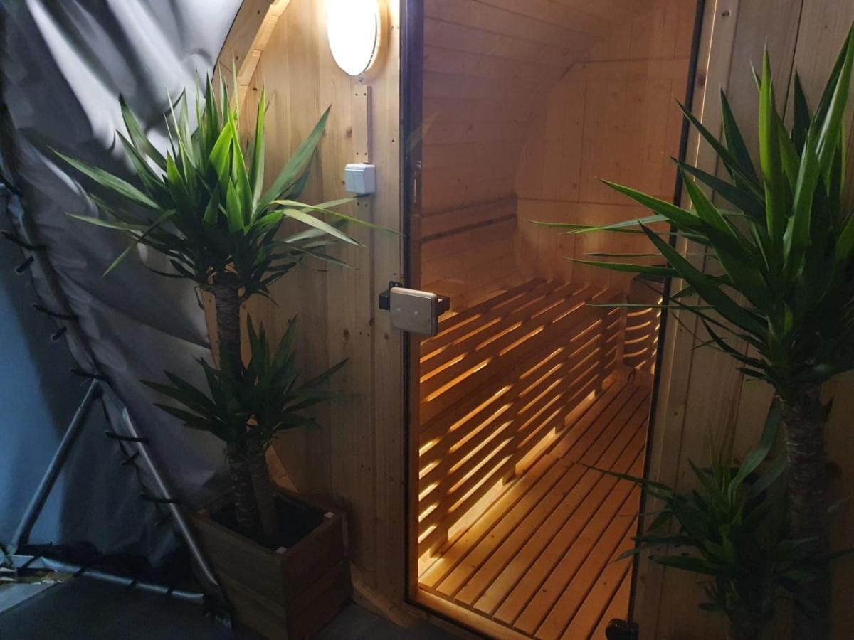 Podniebny Glamping Borsk Exterior foto